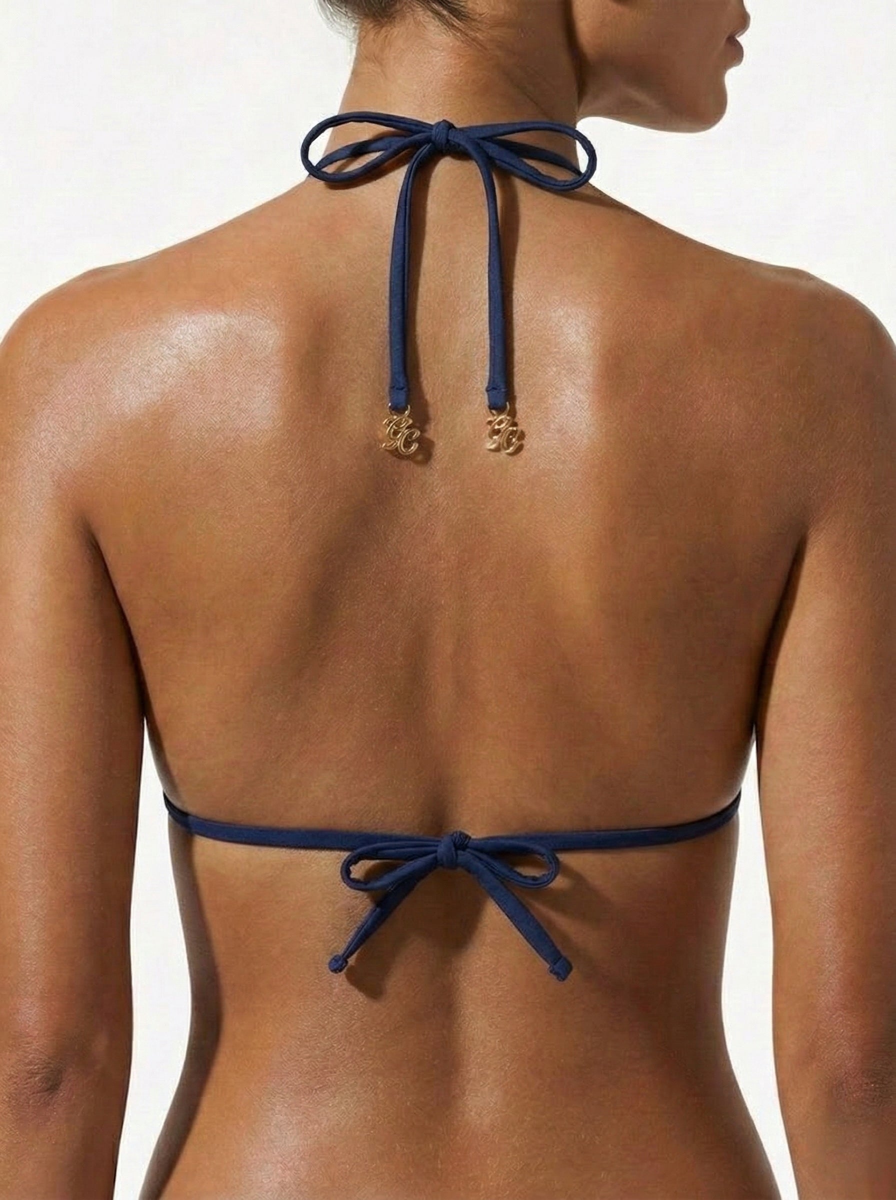 Platinum Desire Exclusif-Triangle Push-Up